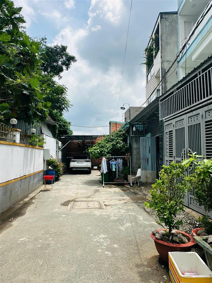 Đất nền 55.2m2  ngang 4.6m, hẻm xe hơi, gần ubnd p. long trường q9