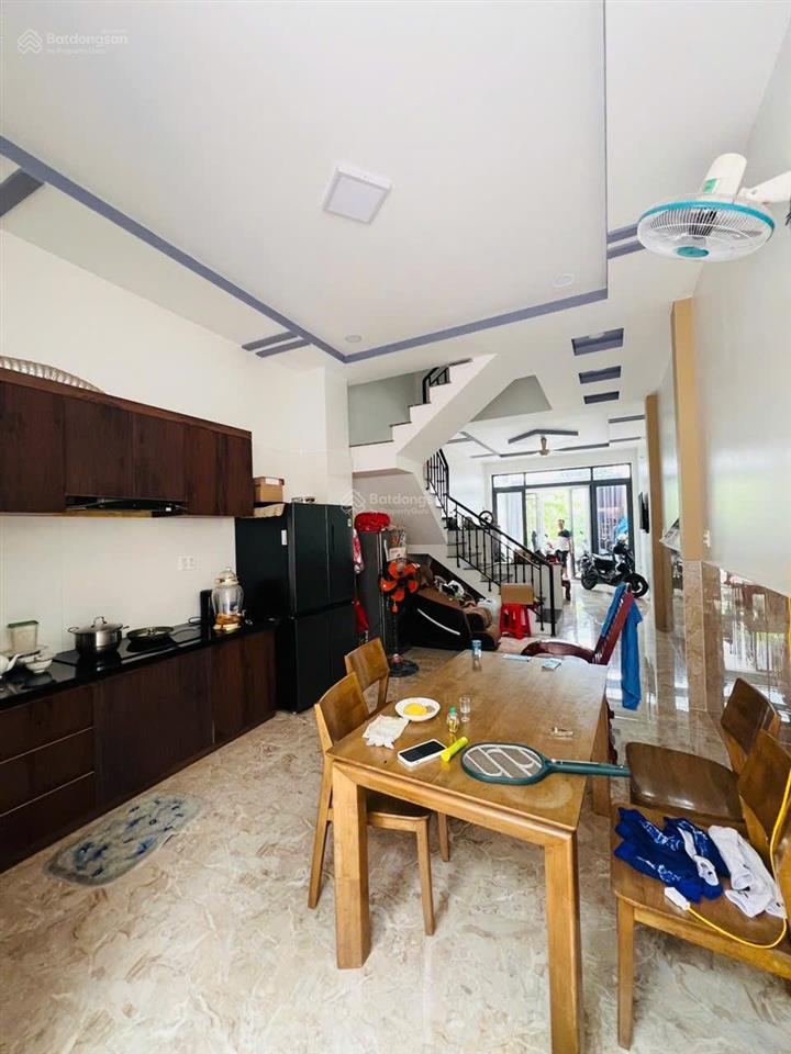 Bán nhà ngay chợ long trường 4 tầng | 4 pn | 68m2