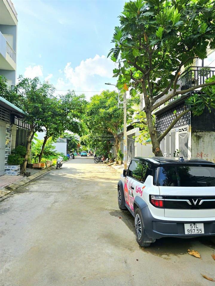 Nhà phố 4 tầng, 4pn, dtsd 224m2  đối diện kđt đông tăng long, gần vin q9