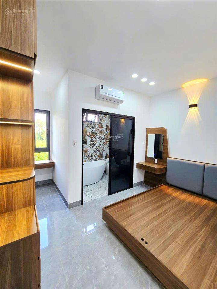 Nhà phố 4 tầng, 4pn, dtsd 224m2  đối diện kđt đông tăng long, gần vin q9