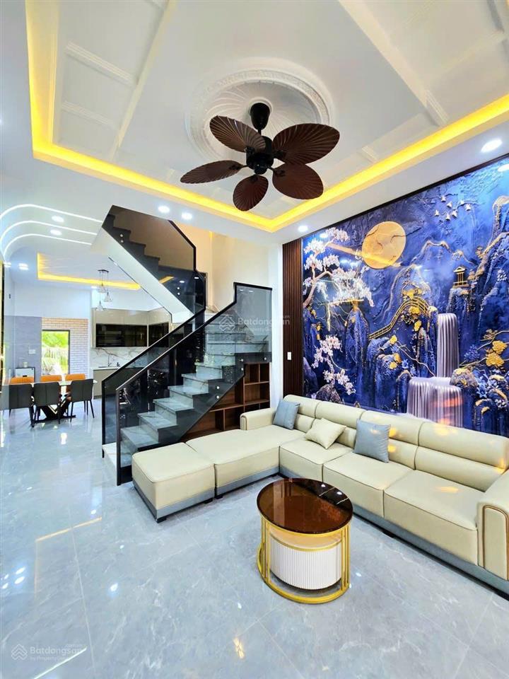 Nhà phố 4 tầng, 4pn, dtsd 224m2  đối diện kđt đông tăng long, gần vin q9