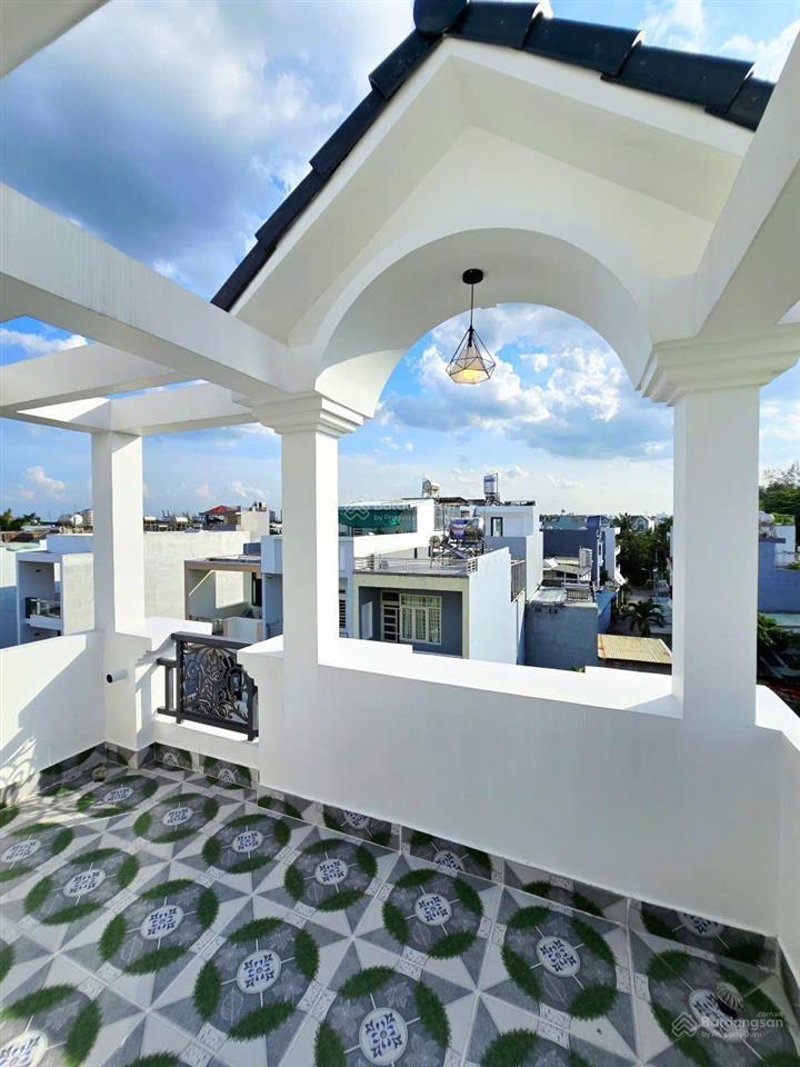 Nhà phố 4 tầng, 4pn, dtsd 224m2  đối diện kđt đông tăng long, gần vin q9