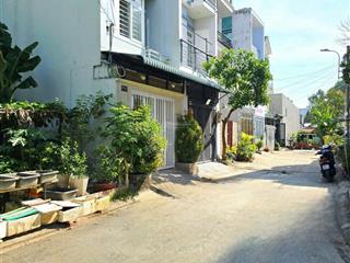 Nhà phố dtsd 112m hoàn công đủ đường ô tô gần uỷ ban p.long trường.