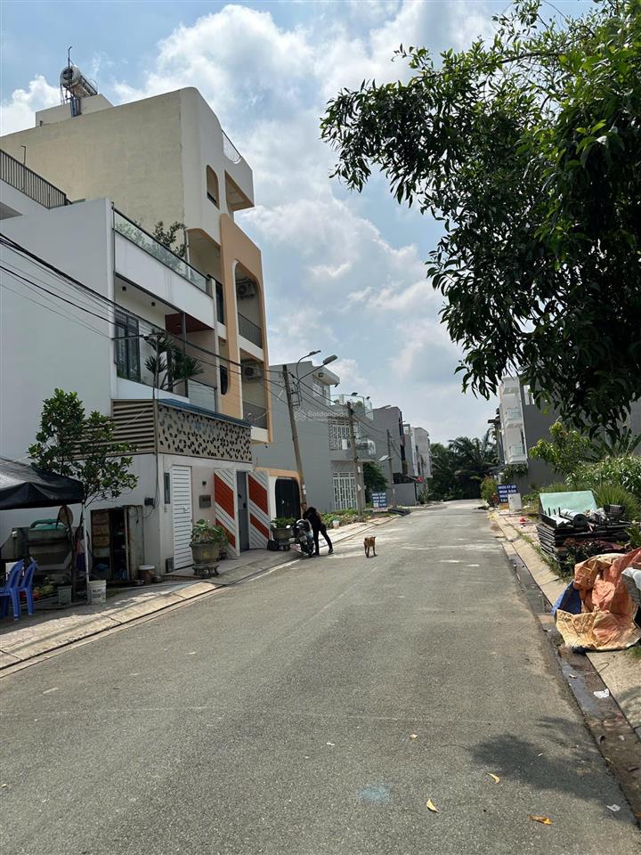 Gần đại học luật hẻm rộng 9m 81m ngang 6m long thuận long phước, q9.