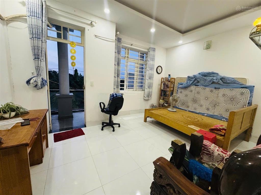 4.7 tỷ (còn thương lượng) nhà phố 60m ngang 5m, cạnh kđt đông tăng long q9