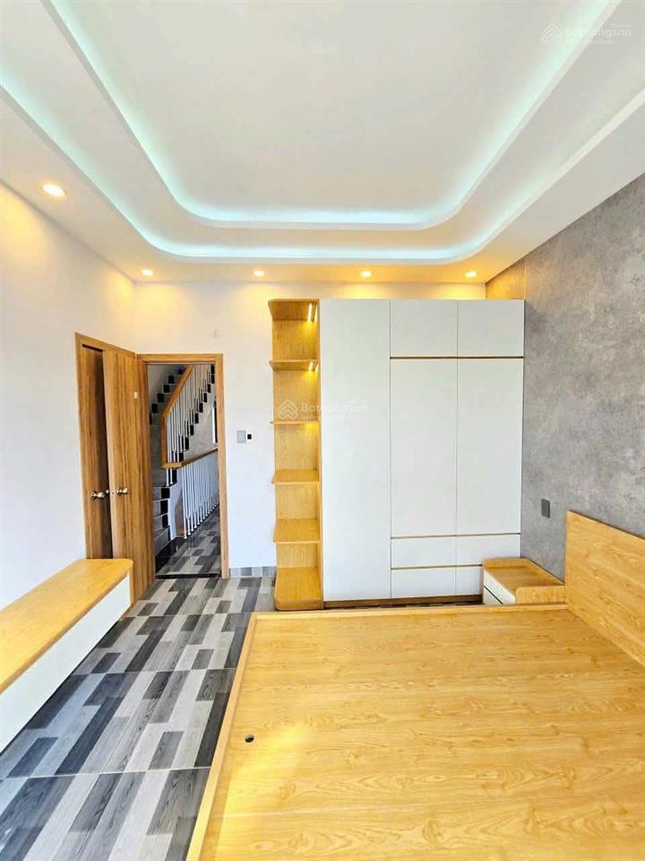 Nhà phố mới xây 4 tầng, 4pn | gần chợ long trường quận 9.