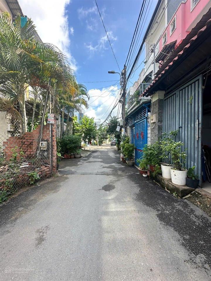 Bán nhà 2 tầng | 72m2 | hẻm xe hơi | long trường | 4.2 tỷ tl
