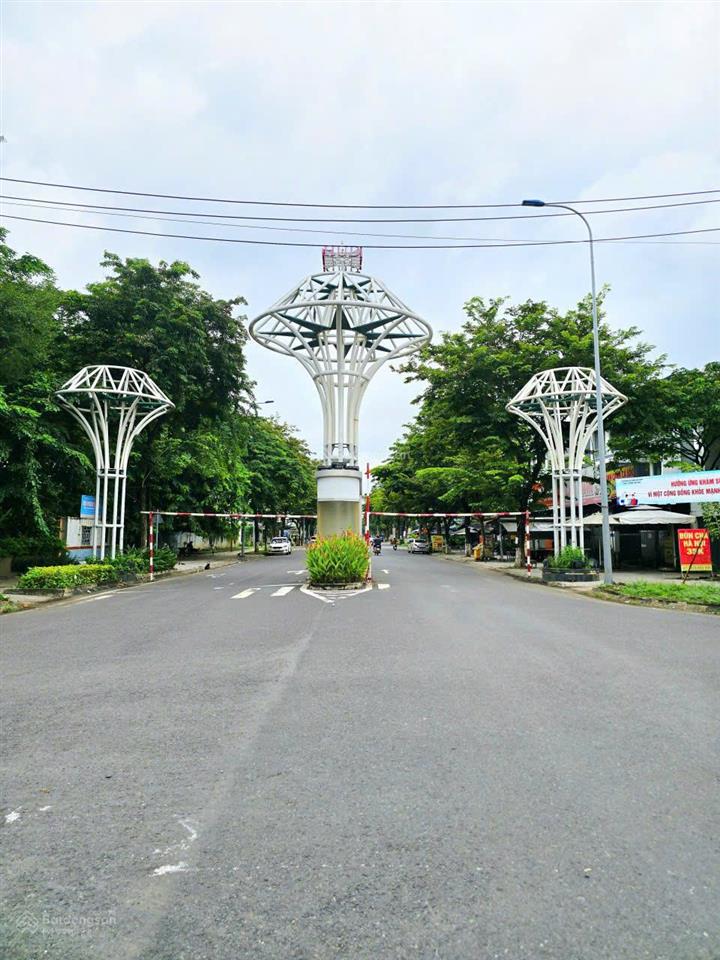 110m  full thổ  ô tô tới đất  cạnh đông tăng long  43tr/m.
