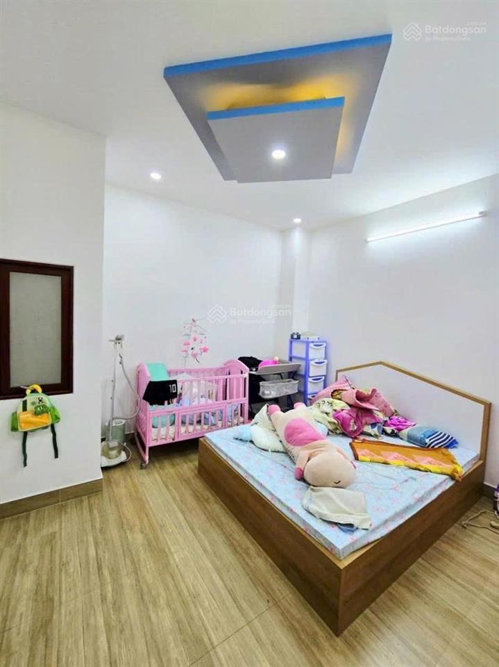 Nhà 3 tầng long trường 3pn ô tô tới cửa gần kđt đông tăng long.