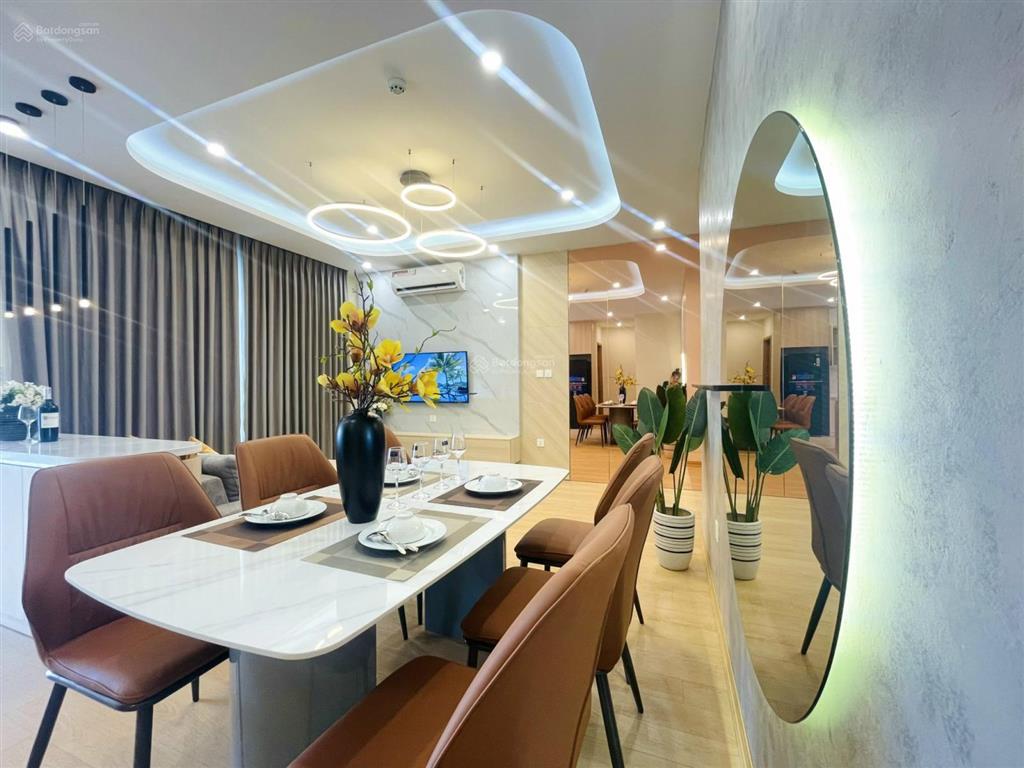 Cho thuê tháp thiên niên kỷ 2 phòng ngủ 2 wc full đồ, có chỗ để ô tô