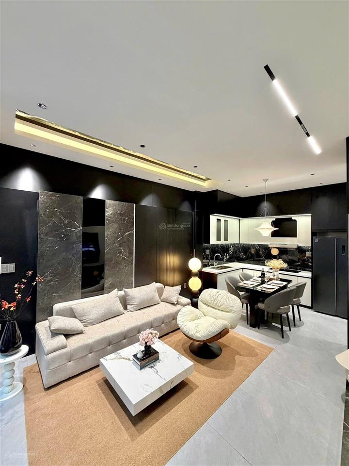 Chỉ sau lưng mt .60m2 ngang 5m ôtô đỗ sát nhà đường nguyễn nghiêm thanh khê