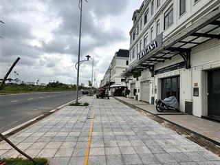 Bán shophouse mặt tiền song hành lakeview