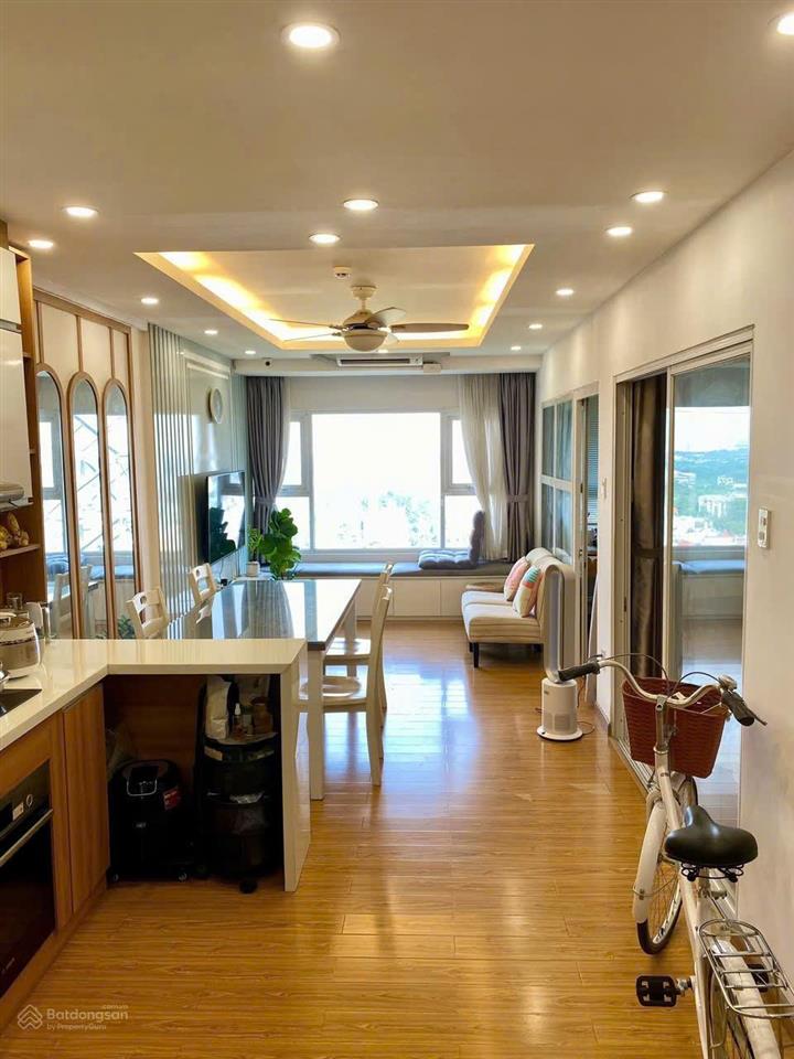 Bán căn hộ flora anh đào giá tốt 55m2/ 1pn + 1 /giá 2 tỷ 85
