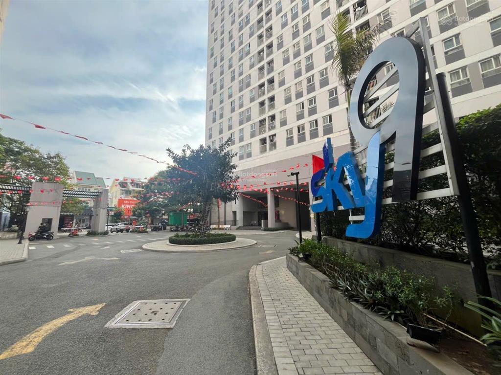 Bán căn hộ 2 phòng ngủ có sổ chung cư sky 9, giá tốt