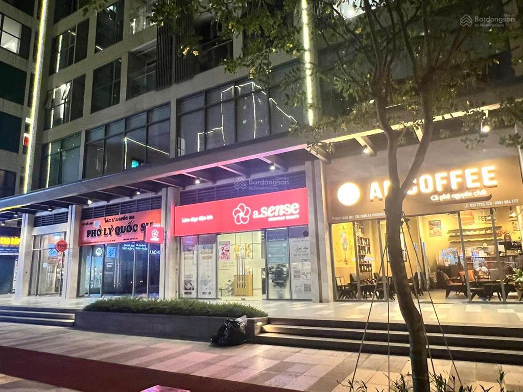 Siêu rẻ bán căn shop đế tòa masteri 7,2 tỷ sổ lâu dài đang sẵn dòng tiền thuê 28tr/th  0986 903 ***