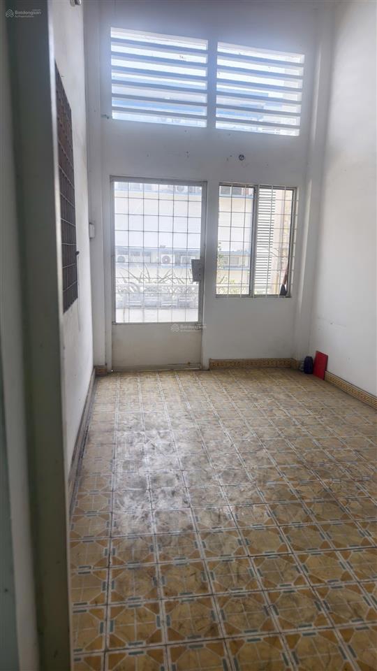 Nhà mt 29 lương hữu khánh quận 01