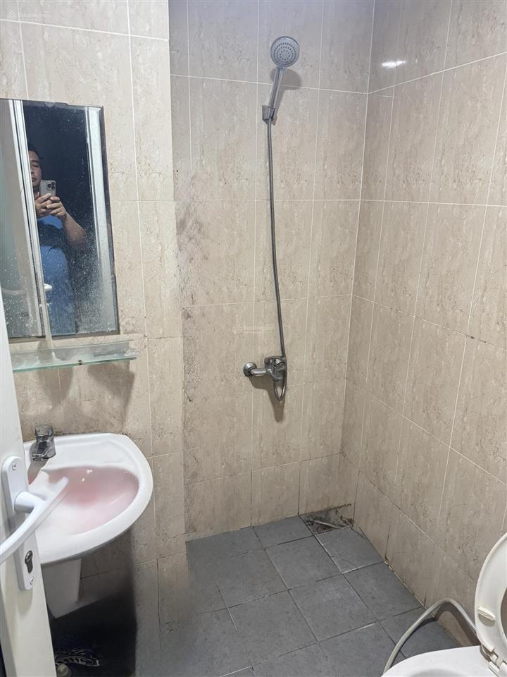 Chính chủ cần bán căn chung cư phường đông hưng thuận 56 m2 tham lương 2 pn 2 w giá tốt cho anh chi