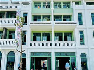 Chỉ 6.x tỷ sở hữu ngay shophouse 3,5 tầng 1 hầm. đặt lịch tham quan dự án ngay với em phương nhé!