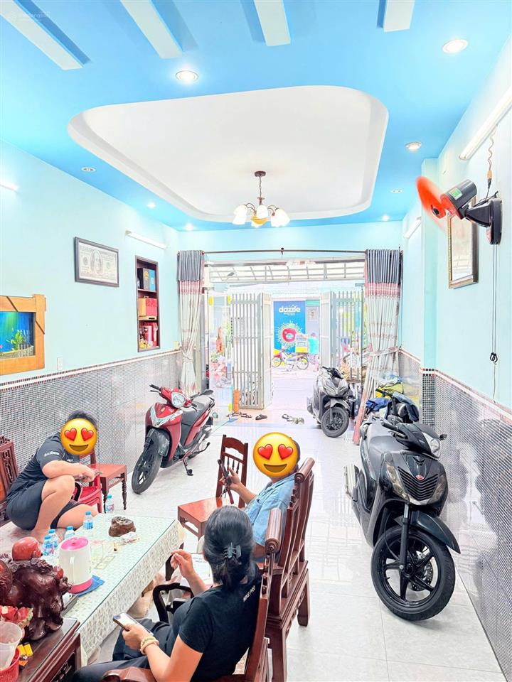 Chính chủ bán nhà mặt tiền đường cách mạng phường tân thành quận tân phú 60m2 2 lầu st 9.6 tỷ tl