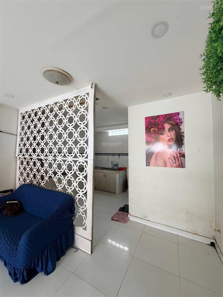 Chính chủ bán nhà hẻm kinh doanh 10mđường đỗ nhuận phường tân sơn nhì quận tân phú 4,4 x 12m 7.6 tỷ