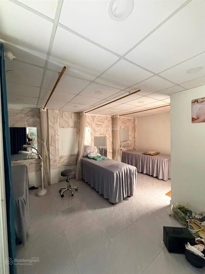Chính chủ bán nhà hẻm kinh doanh 10mđường đỗ nhuận phường tân sơn nhì quận tân phú 4,4 x 12m 7.6 tỷ
