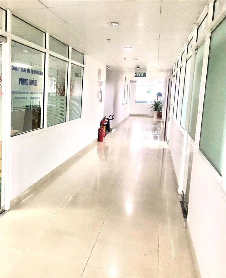 Văn phòng diện tích 50m2, chỉ 19 triệu/ tháng gồm pql và máy lạnh tại quận phú nhuận