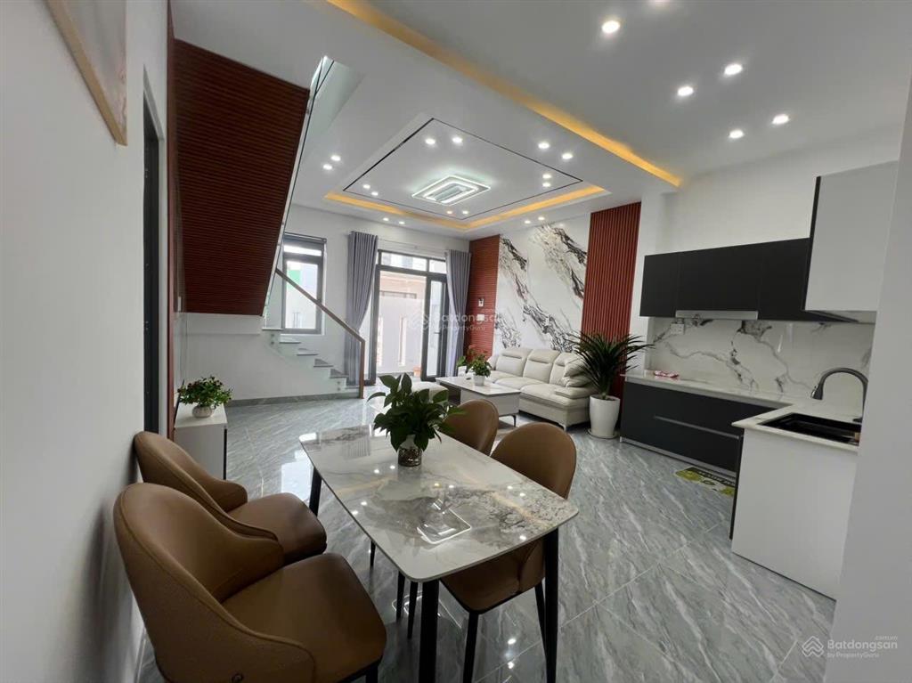 Nhà đẹp 1 trệt 1 lầu full thổ cư ngang 8m diên toàn, diên khánh cách biển nha trang 8km