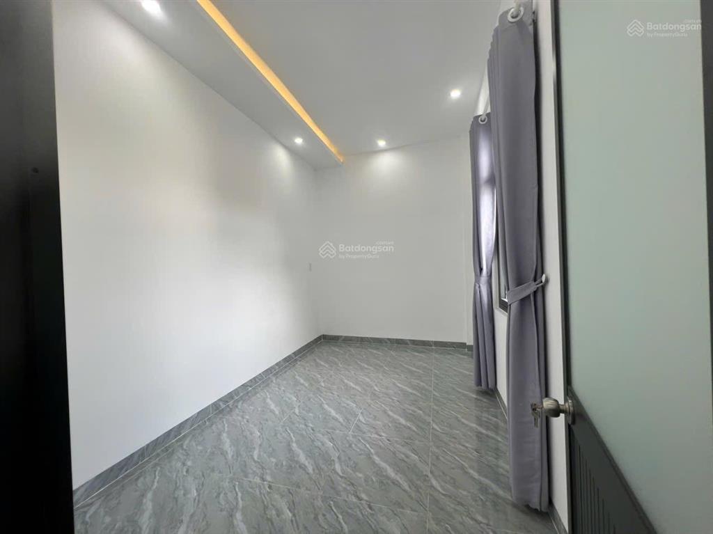 Nhà đẹp 1 trệt 1 lầu full thổ cư ngang 8m diên toàn, diên khánh cách biển nha trang 8km