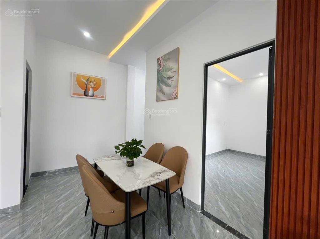 Nhà đẹp 1 trệt 1 lầu full thổ cư ngang 8m diên toàn, diên khánh cách biển nha trang 8km