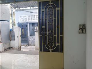 Cho thuê nhà nguyên căn đường 2/4 gần chợ bầu (vĩnh thọ cũ) phòng khách 2pn phòng bếp rộng rãi