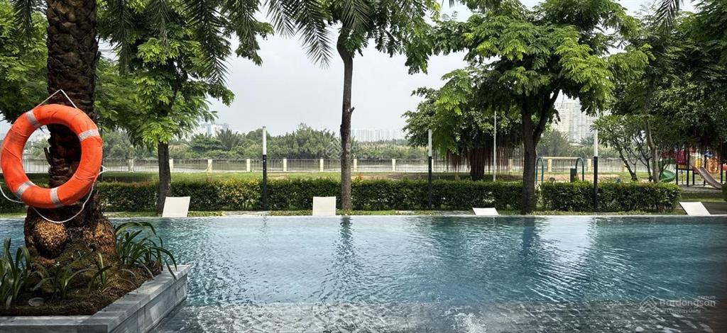 Bán biệt thự đơn lập view sông siêu đẹp nine south. giá 60 tỷ full all in