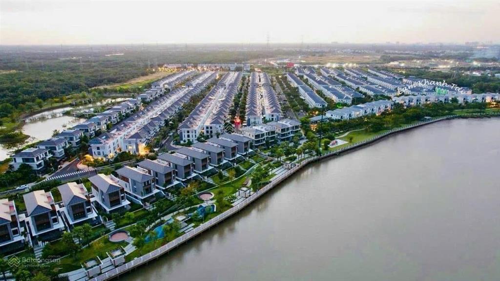 Bán biệt thự đơn lập view sông siêu đẹp nine south. giá 60 tỷ full all in