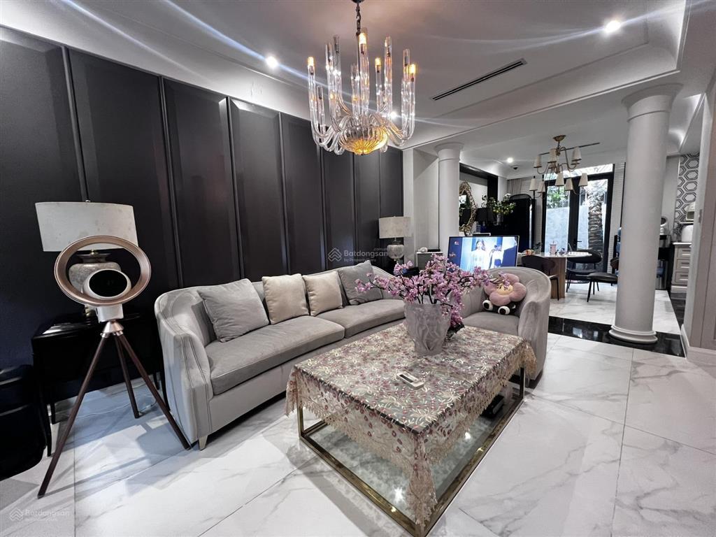 Biệt thự phố lavila full nội thất cao cấp, giá hấp dẫn.  0911 199 ***