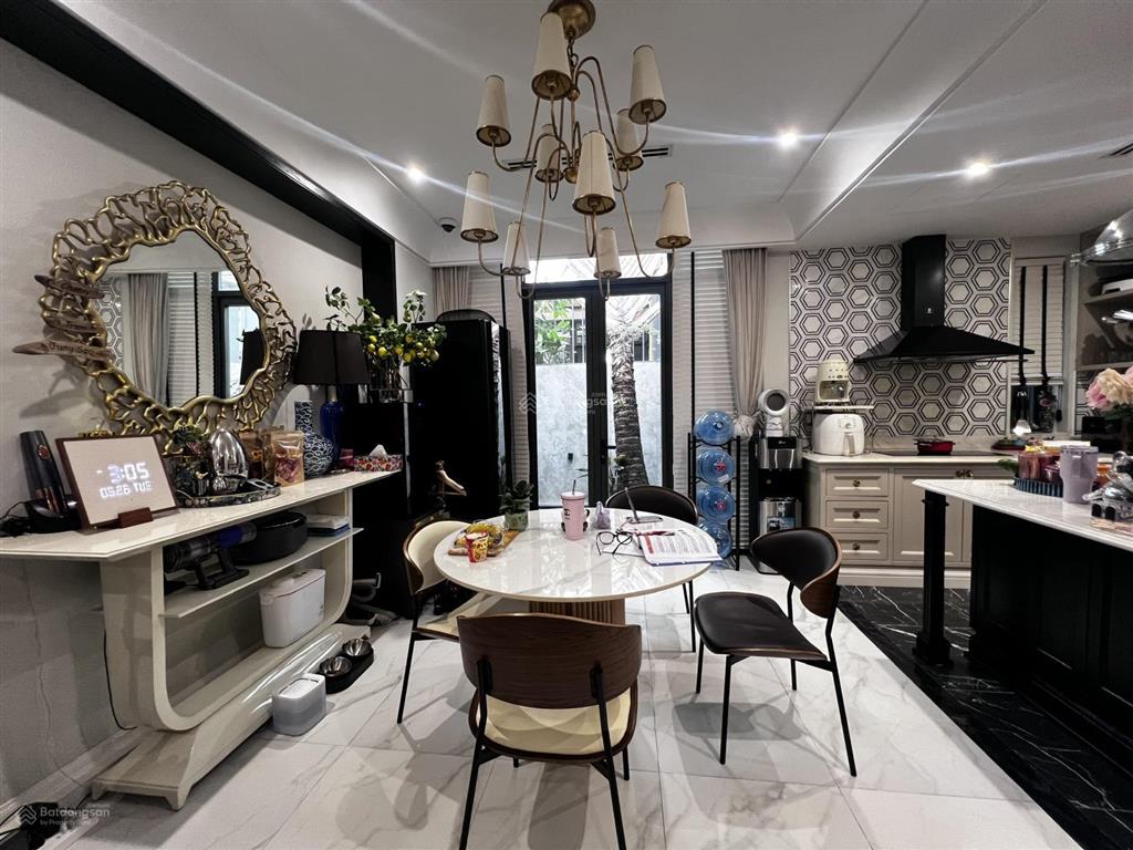 Biệt thự phố lavila full nội thất cao cấp, giá hấp dẫn.  0911 199 ***