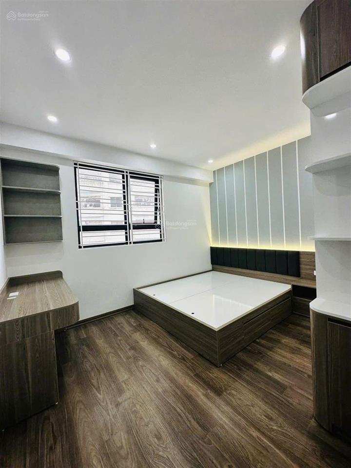 Bán gấp căn 2 ngủ 60m2 tại vinaconex 2 kim văn kim lũ giá chỉ 70tr/m   0986 726 ***