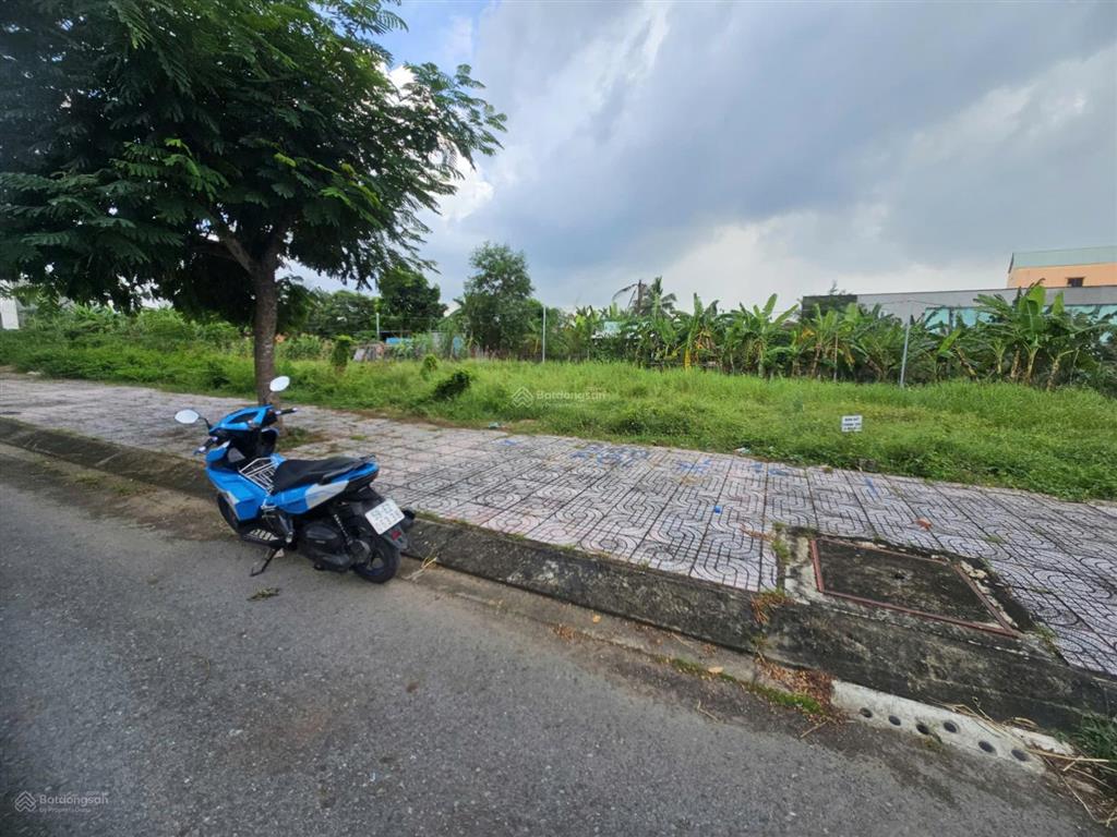  0795 014 *** lô đất 110m2 khu dân cư đường đt835b phước lý, cần giuộc 1tỷ120, về bình chánh 4p