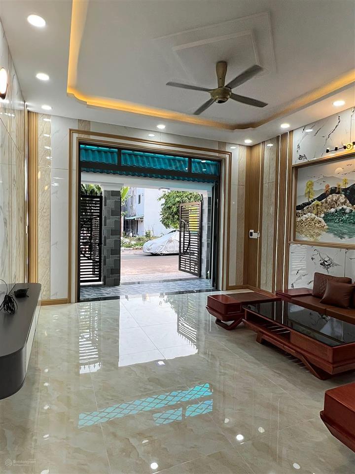 Thanh lý nhanh xoay vốn nhà 1 trệt 1 lầu 2pn kdc đường bầu gốc, tân kiên, bình chánh, 81m2, shr