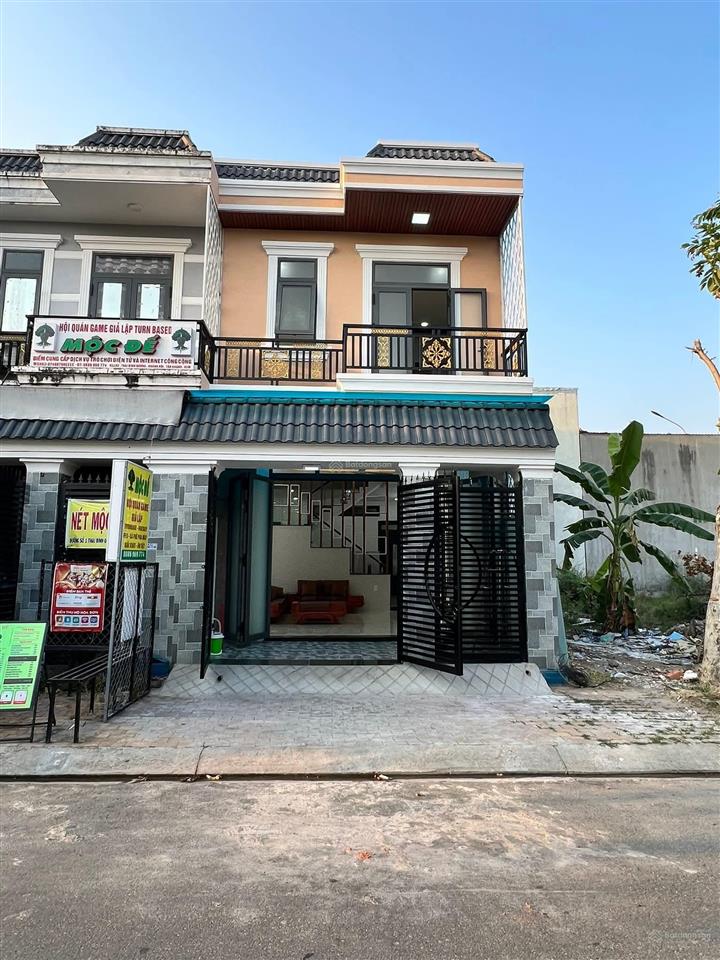 Thanh lý nhanh xoay vốn nhà 1 trệt 1 lầu 2pn kdc đường bầu gốc, tân kiên, bình chánh, 81m2, shr