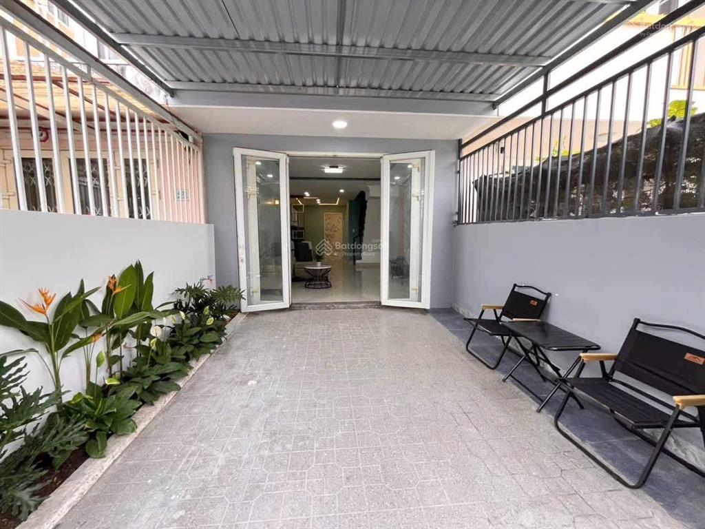 Nhà ở xã hội 1 lầu bùi văn sự, xã qui đức, bình chánh, 84m2, cách cầu ông thìn 600m, 400tr nhận nhà