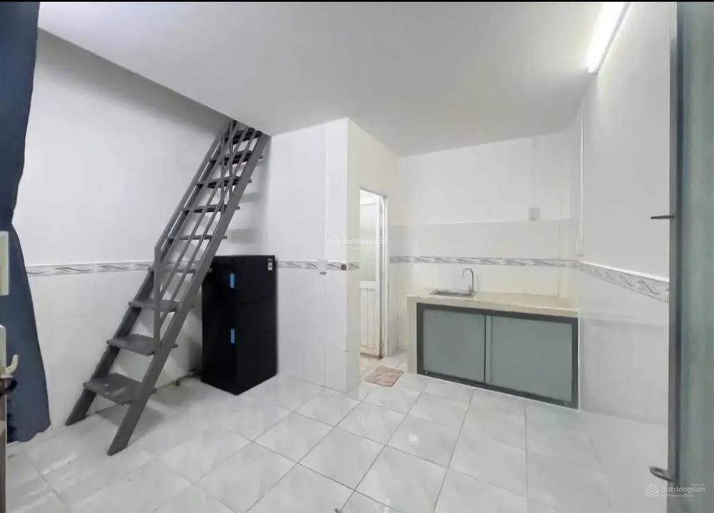 Cặp căn trọ 190m² xây kiên cố 1 lầu đường 18b, sau chợ bình chánh, 12 phòng, thu nhập 26tr/tháng