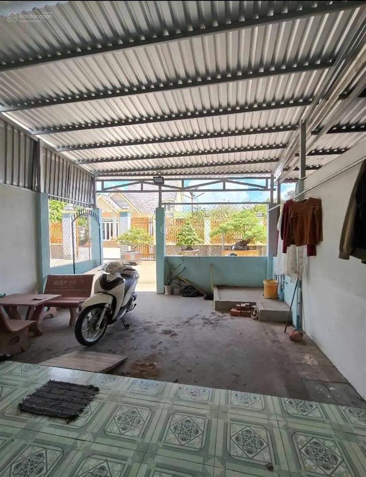 Bán đất tặng nhà nát cấp 4 đường bờ xe lam, tân kiên, bình chánh 110m2, đầu tư, làm kho, cải tạo ở