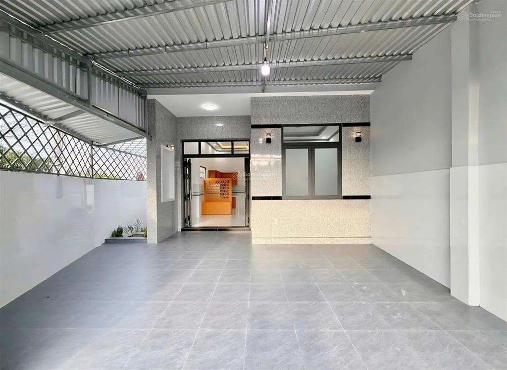 Bán nhà cấp 4 góc 2 mặt tiền đường bờ huệ 2pn, an phú tây, bình chánh 92,5m2, giá 893 triệu