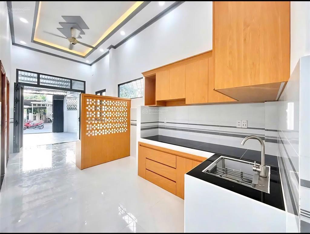 Bán nhà cấp 4 góc 2 mặt tiền đường bờ huệ 2pn, an phú tây, bình chánh 92,5m2, giá 893 triệu