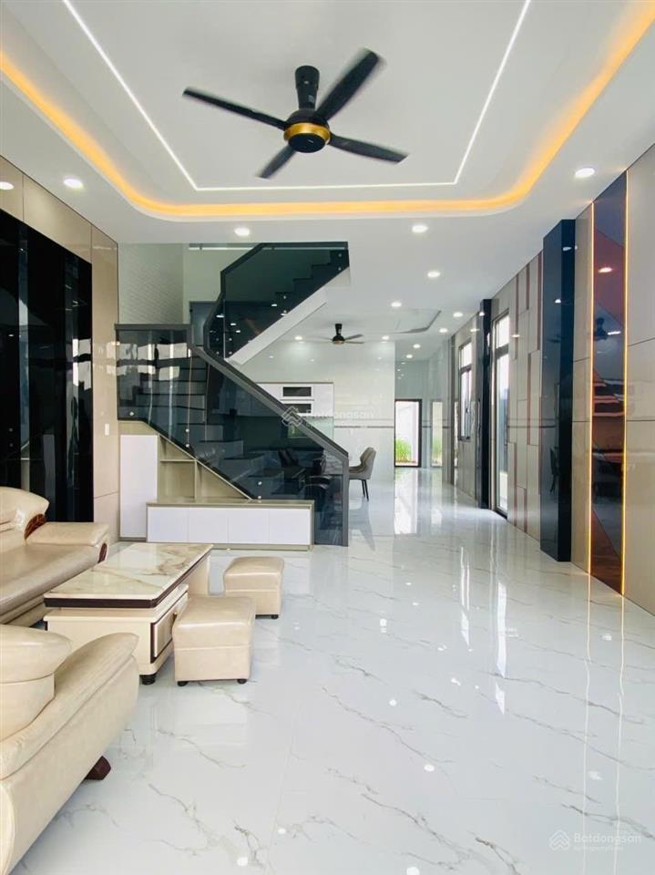 Bán căn góc 1 lầu 180m2 đường đinh đức thiện, gần kcn cầu tràm ngang 6 x 30m, về tphcm 15 phút