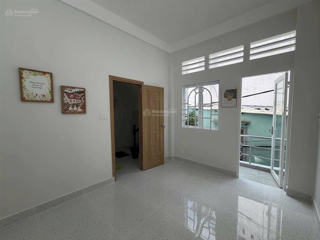 Nhà hẻm 373 lý thường kiệt, giá chỉ 4,3 tỷ, 20m2, 3pn, 3wc, 3 tầng