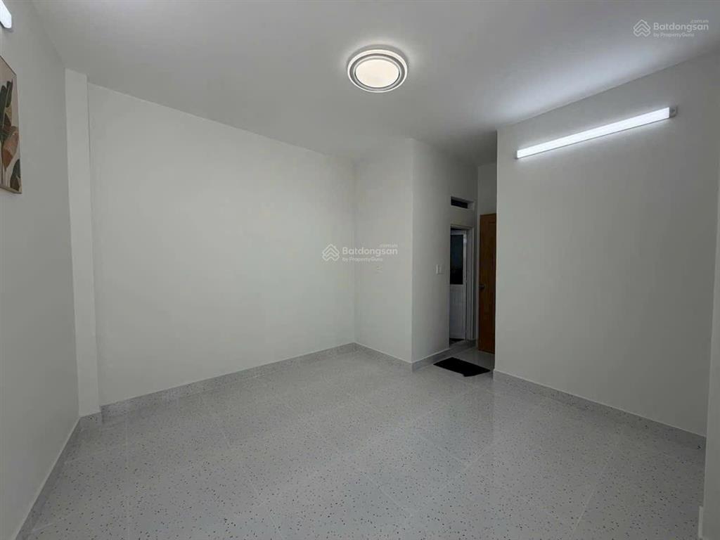 Nhà hẻm 373 lý thường kiệt, giá chỉ 4,3 tỷ, 20m2, 3pn, 3wc, 3 tầng