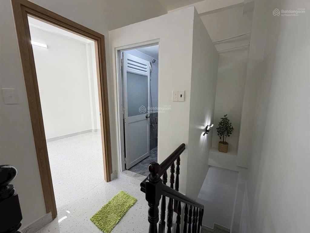 Nhà hẻm 373 lý thường kiệt, giá chỉ 4,3 tỷ, 20m2, 3pn, 3wc, 3 tầng