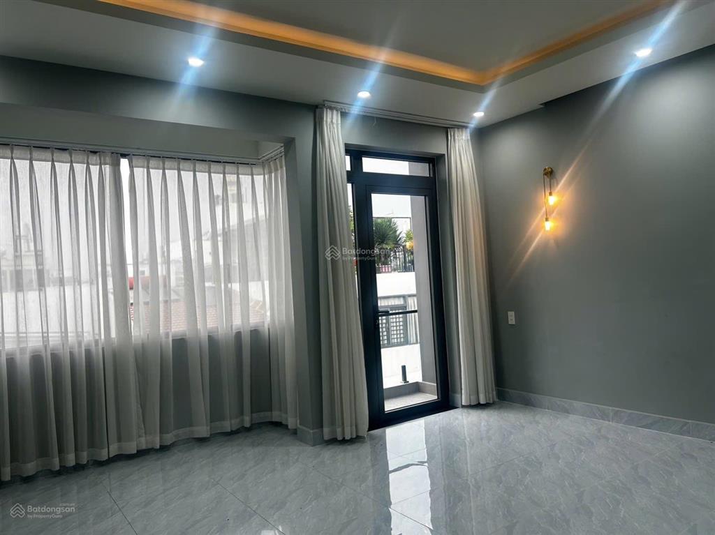 Giá 10,8 tỷ nhà mtkd ca văn thỉnh  bàu cát  tân bình