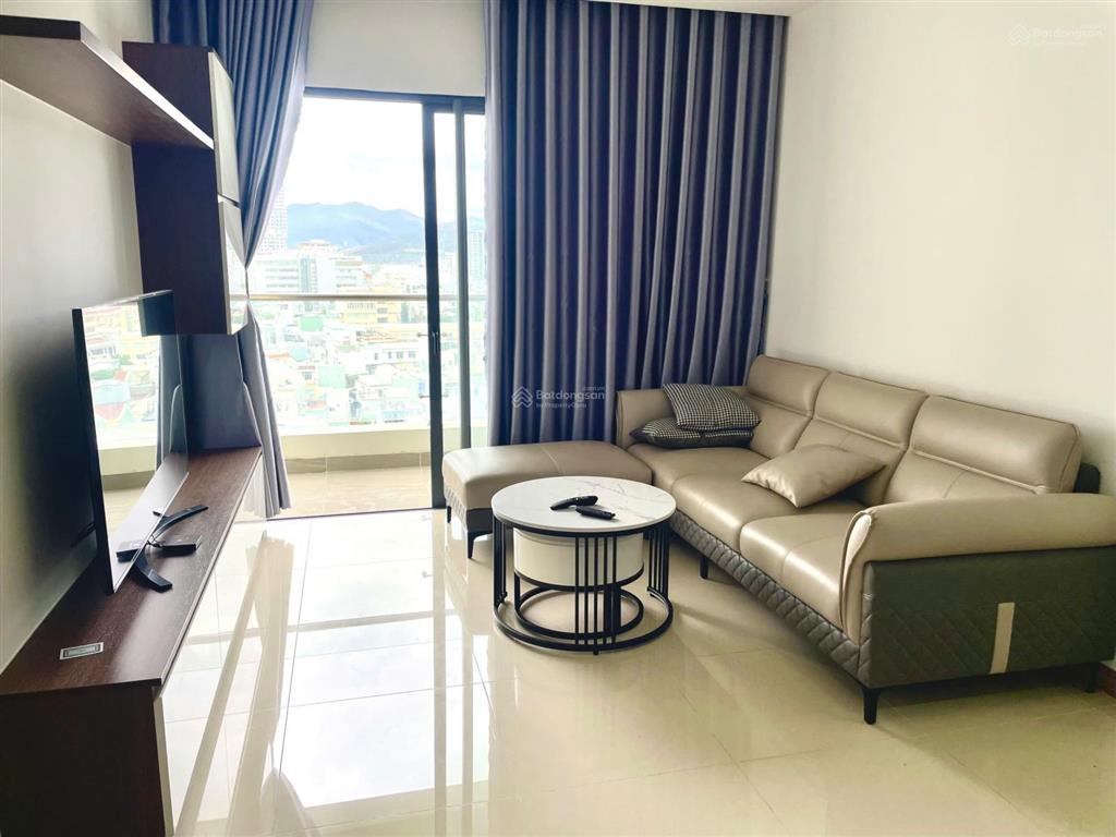 Chính chủ chuyển nhượng căn 2pn, nội thất như hình giá 2ty2 (lỗ 200tr) view vịnh biển