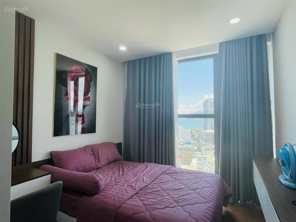 Chính chủ chuyển nhượng căn 2pn, nội thất như hình giá 2ty2 (lỗ 200tr) view vịnh biển